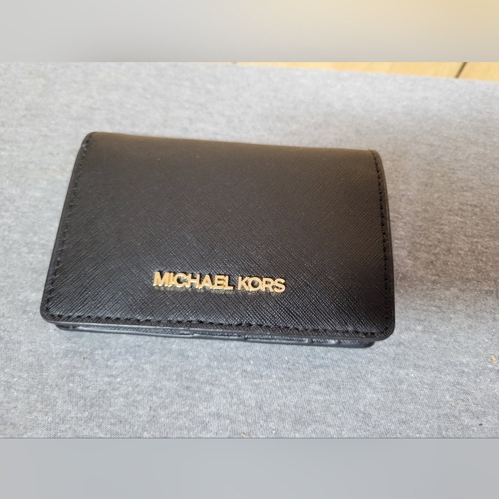 Michael Kors Medium Slim Wallet